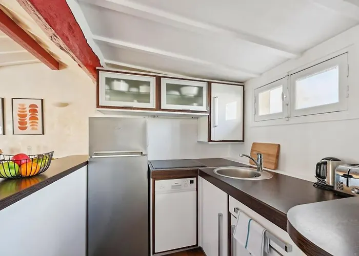 Latin Quarter & Sorbonne - Cityapartmentstay 아파트 파리